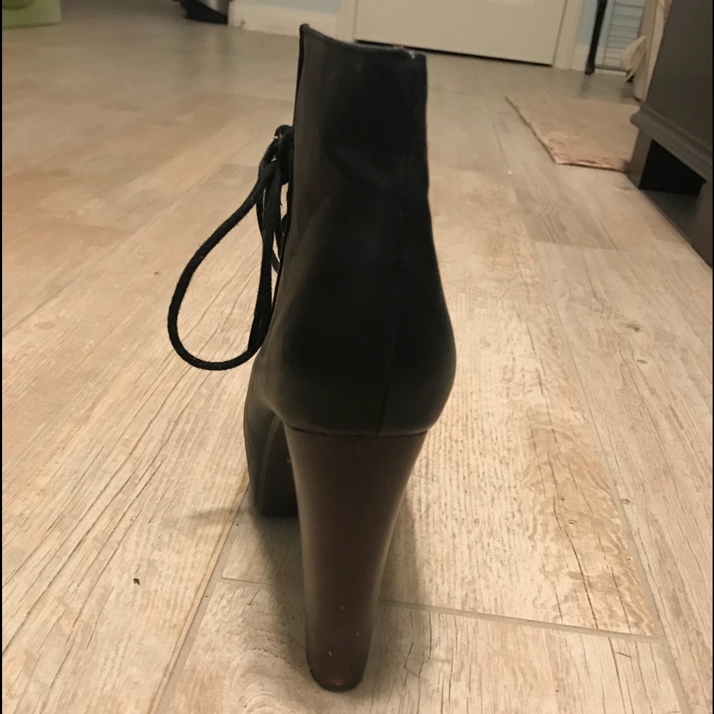 Boot heels - Picture 3 of 4